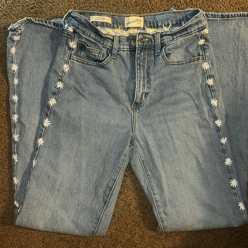 Universal Thread Light Blue Straight Leg Jeans with Daisy Embroidery